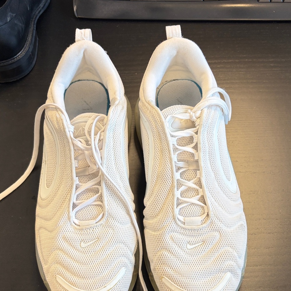Nike Men's White Running Sneakers
